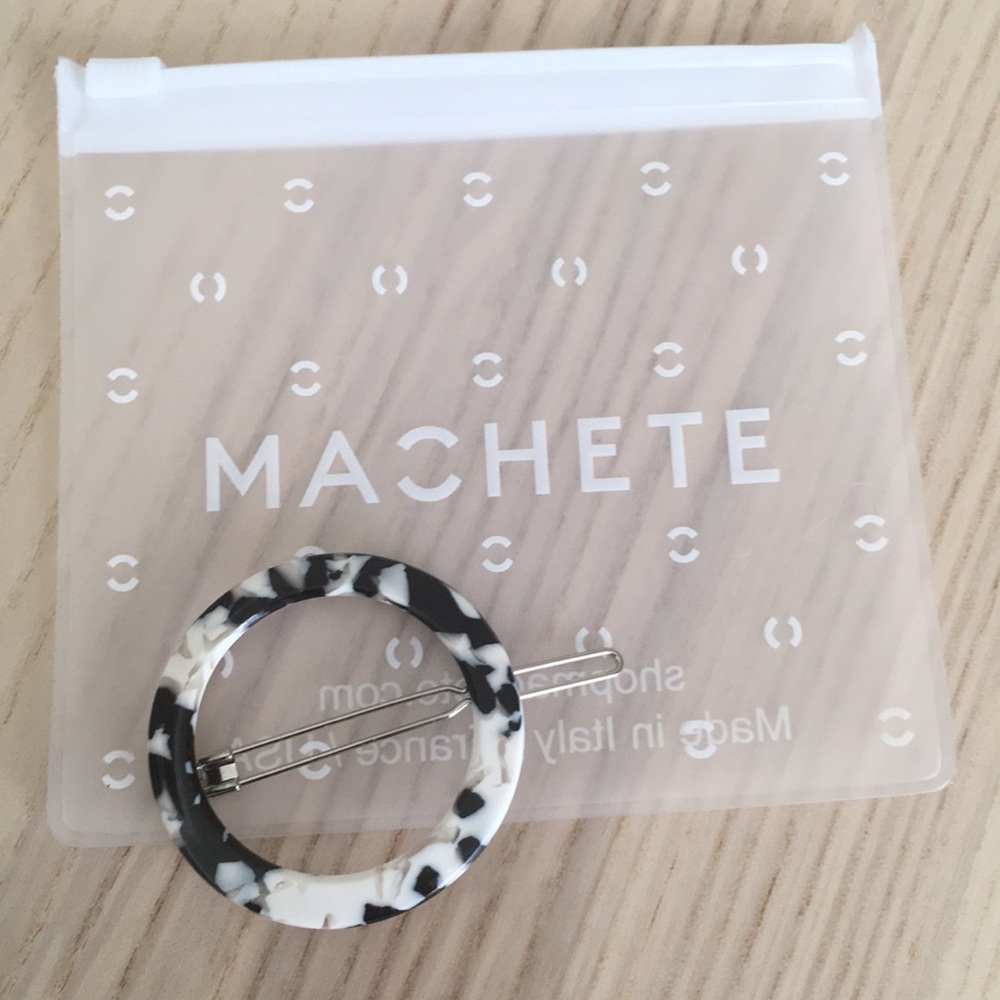 Machete hair clip
